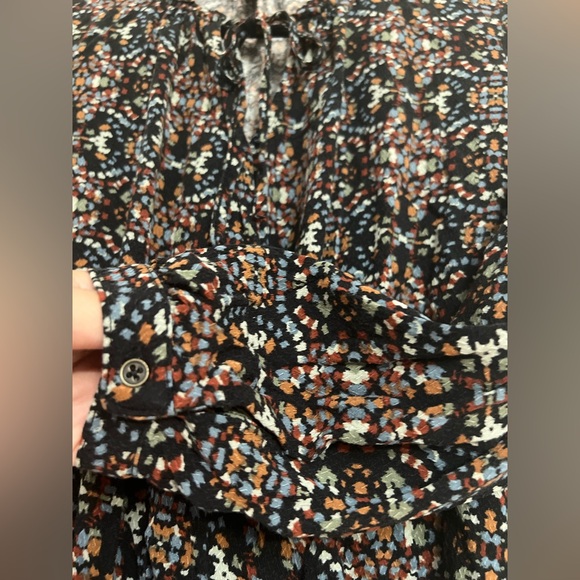 Knox Rose blouse. Pit to pit= 19.5” - Picture 3 of 6